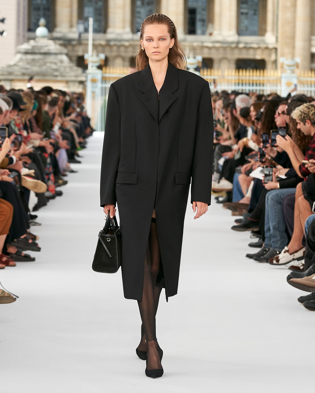 Look 3