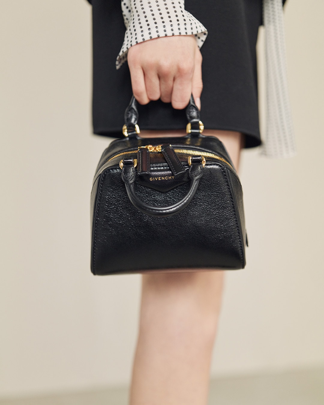 GIVENCHY FALL 2024 PRE-COLLECTION GIVENCHY FALL 2024 PRE-COLLECTION