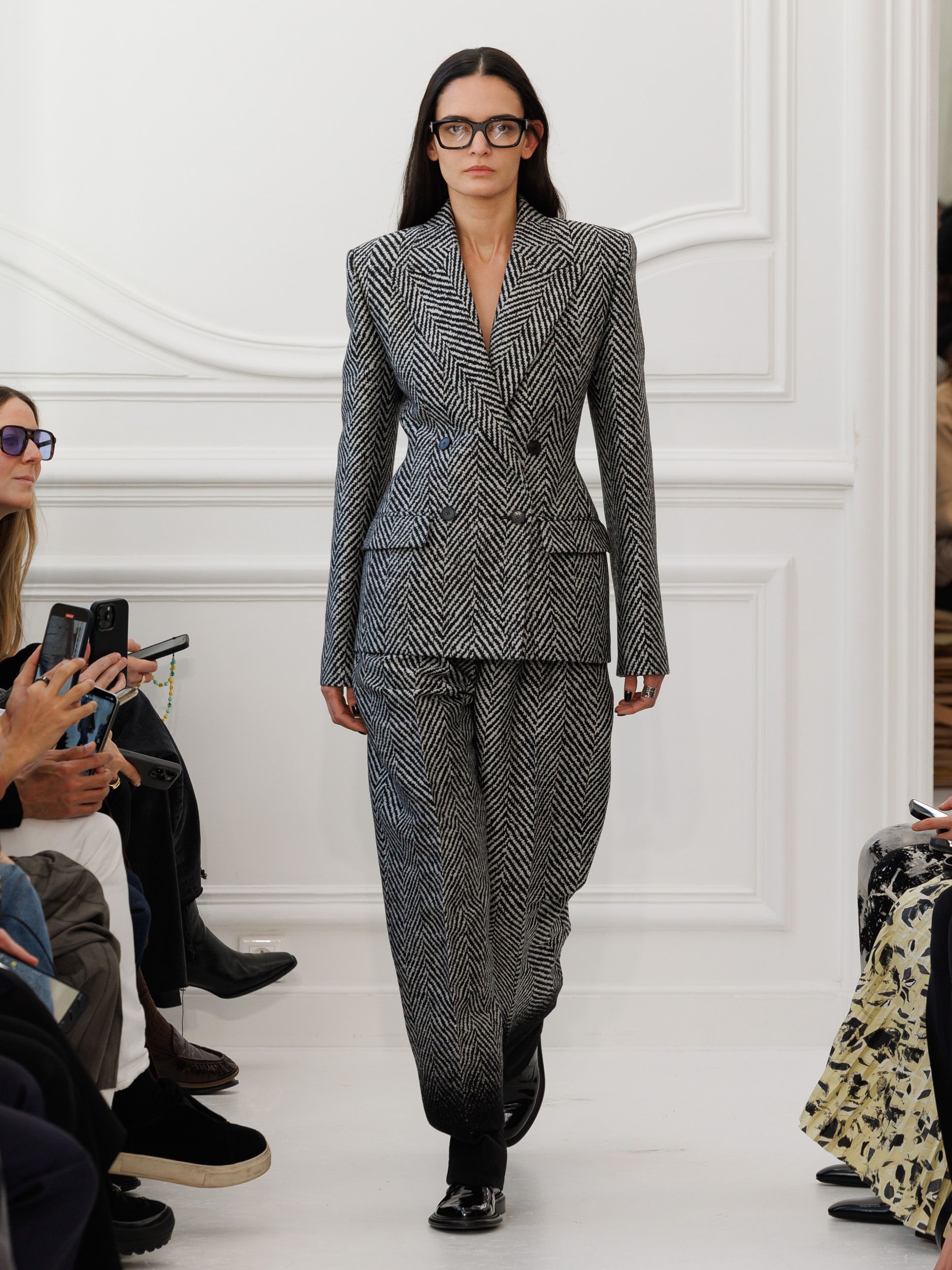 Givenchy_Womenswear_AW25_Look_10