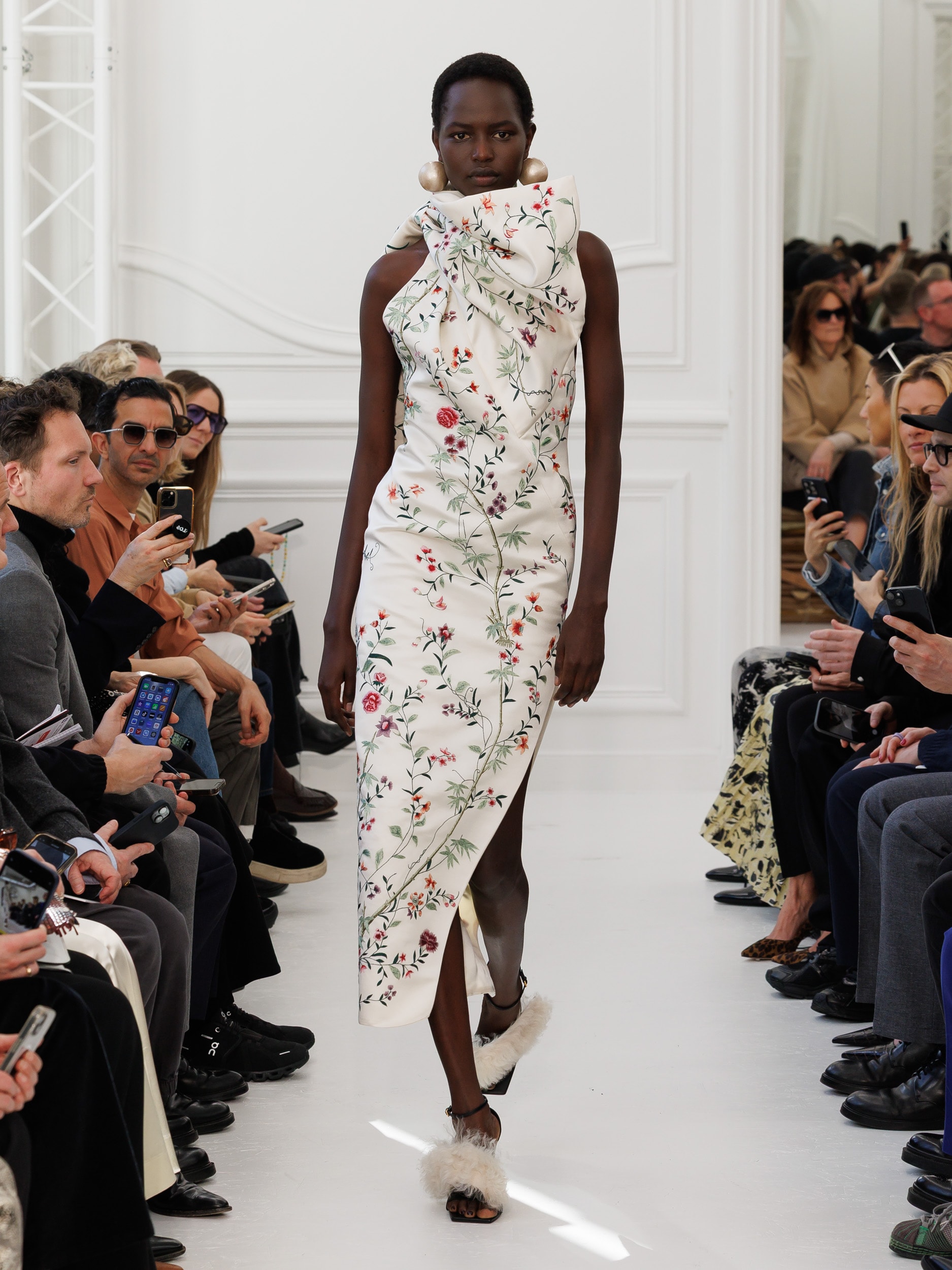 Givenchy_Womenswear_AW25_Look_41 Givenchy_Womenswear_AW25_Look_41