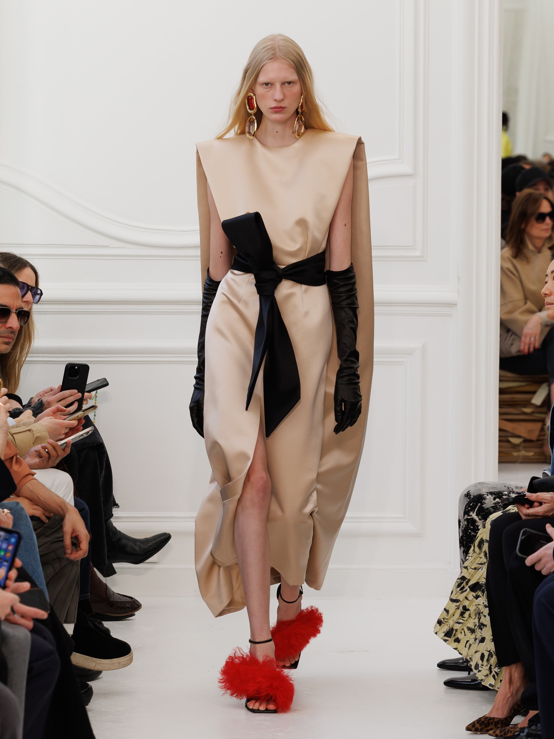 Givenchy_Womenswear_AW25_Look_38 Givenchy_Womenswear_AW25_Look_38