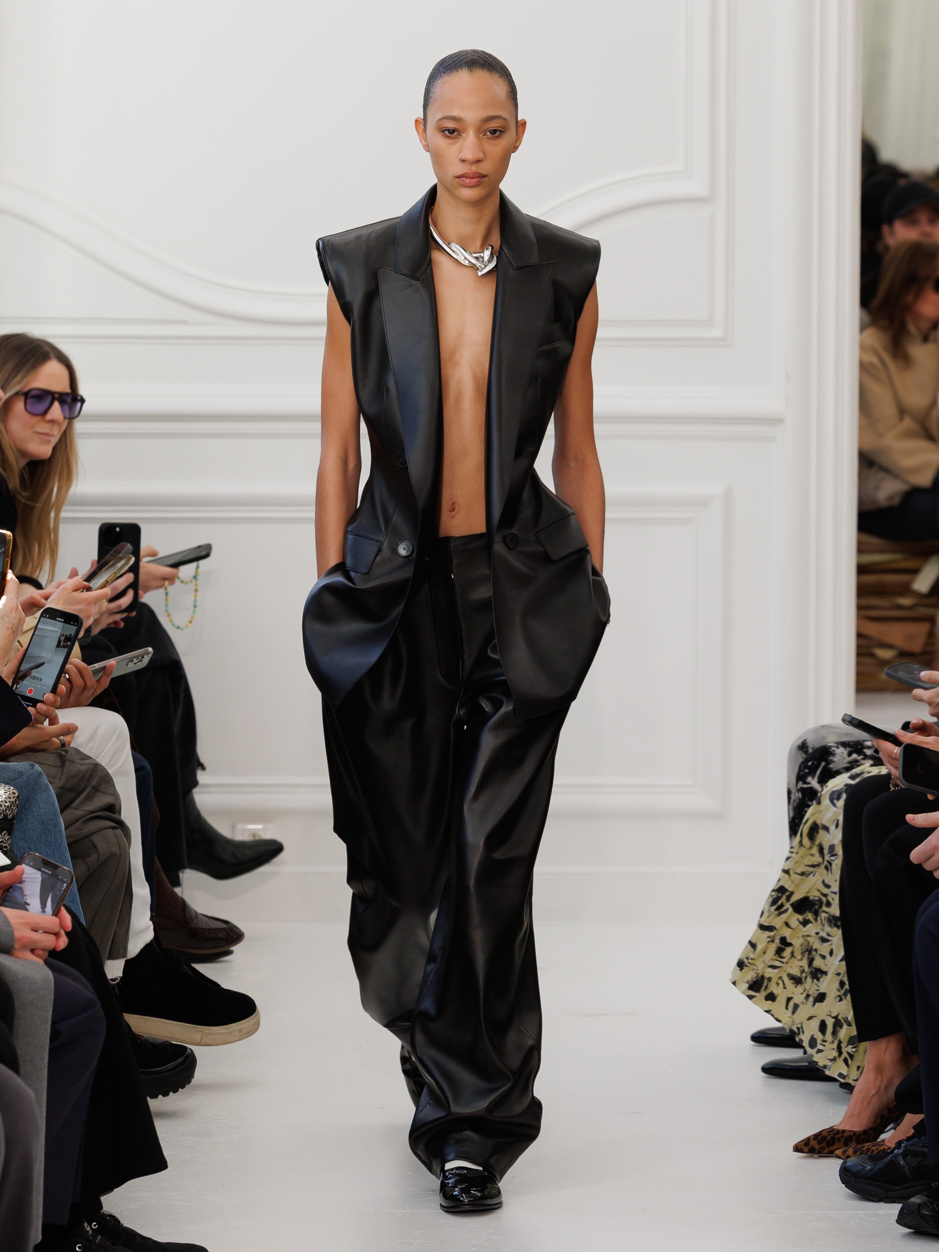 Givenchy_Womenswear_AW25_Look_30 Givenchy_Womenswear_AW25_Look_30