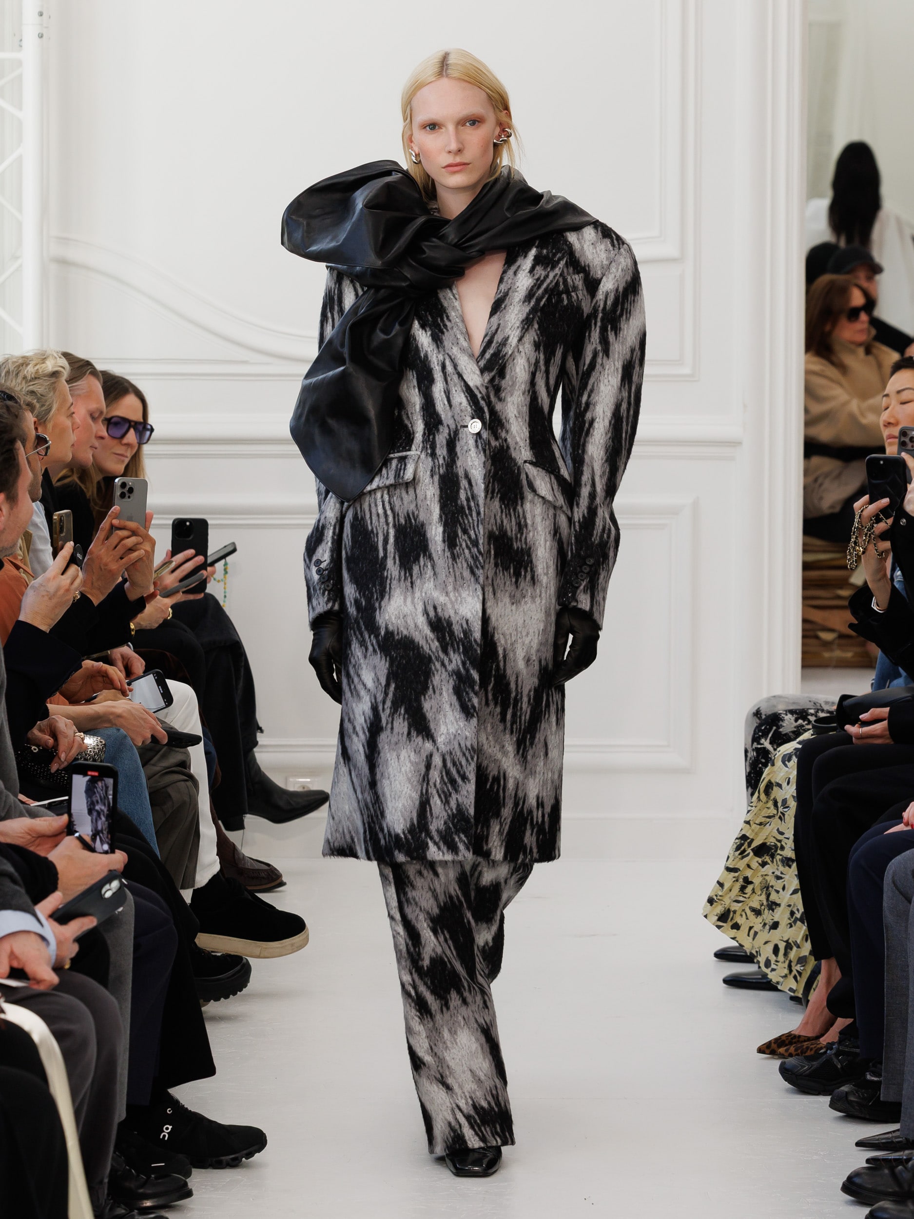 Givenchy_Womenswear_AW25_Look_22 Givenchy_Womenswear_AW25_Look_22