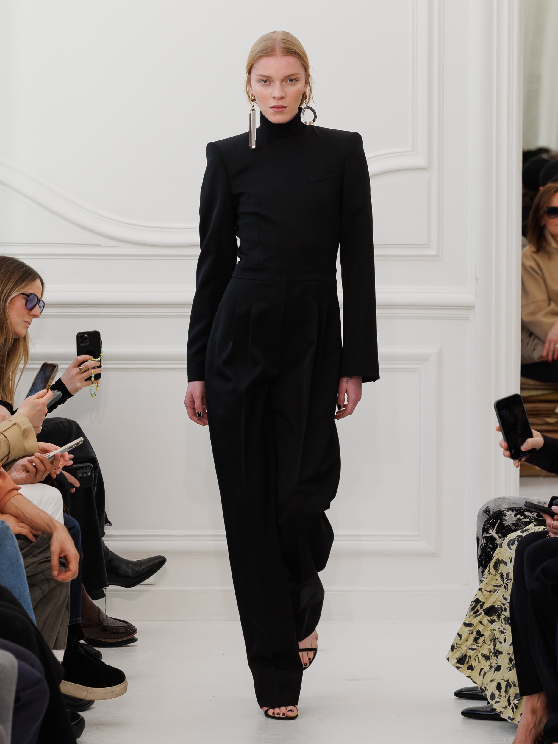 Givenchy_Womenswear_AW25_Look_40 Givenchy_Womenswear_AW25_Look_40