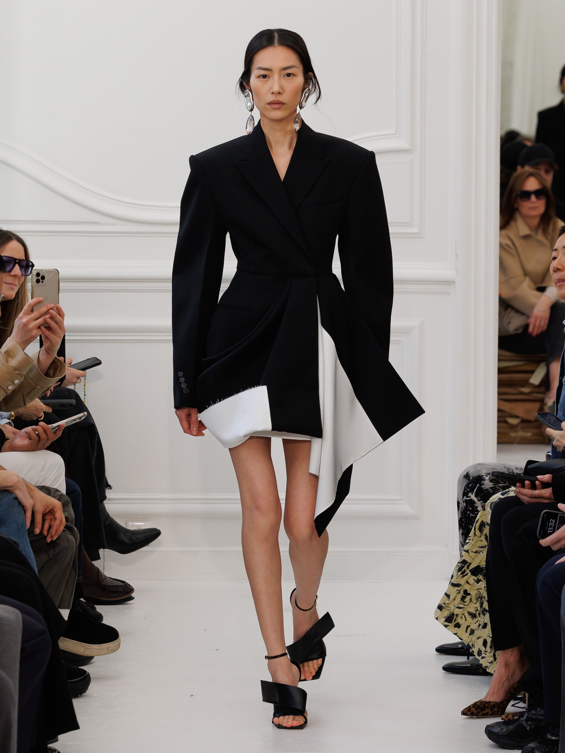 Givenchy_Womenswear_AW25_Look_51 Givenchy_Womenswear_AW25_Look_51