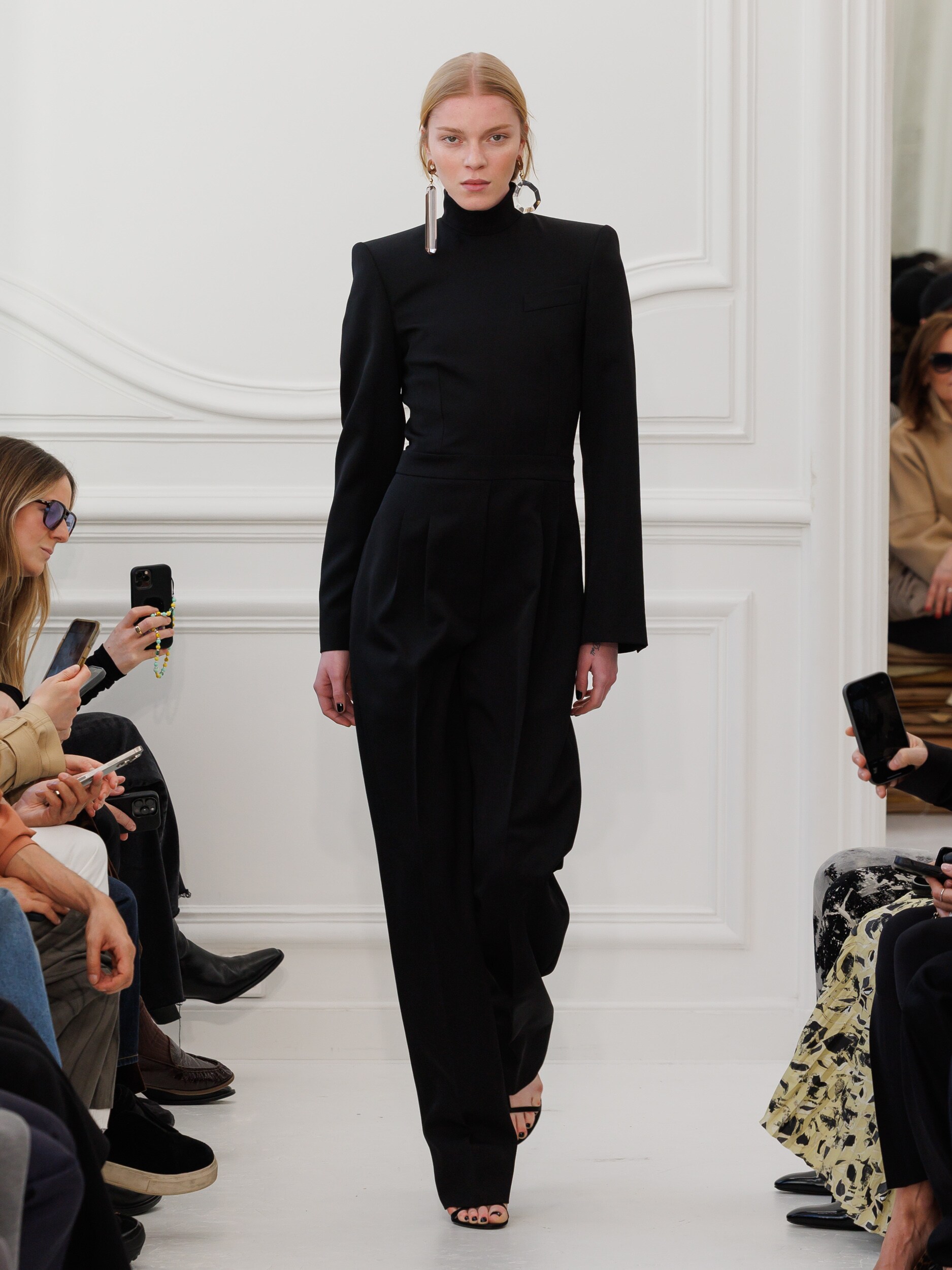 Givenchy_Womenswear_AW25_Look_40 Givenchy_Womenswear_AW25_Look_40