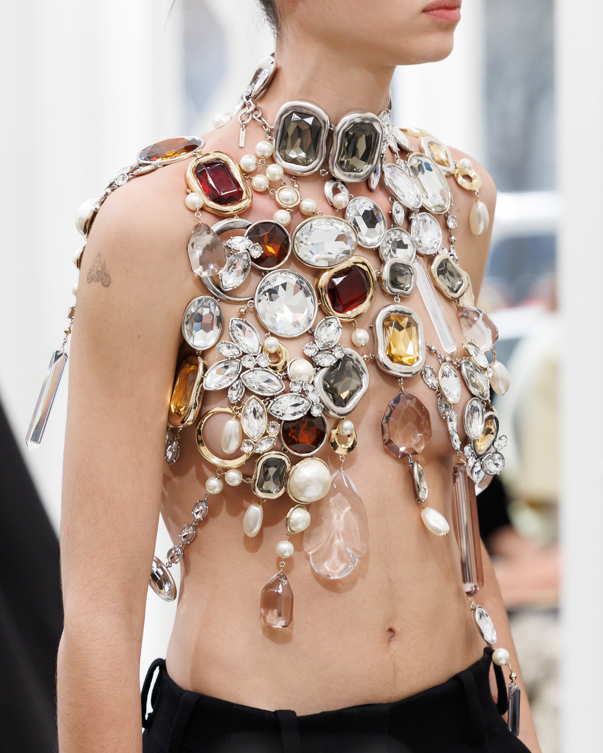 GIVENCHY FW24 WOMENSWEAR COLLECTION GIVENCHY FW24 WOMENSWEAR COLLECTION