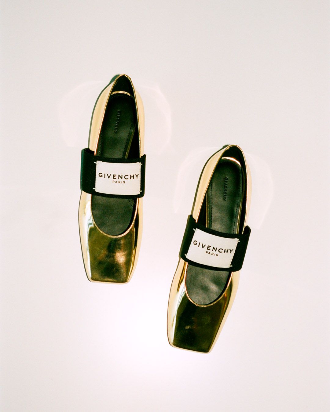 GIVENCHY_FW25_SHOW_ACCESS_SAM_HELLMANN_4x5_39