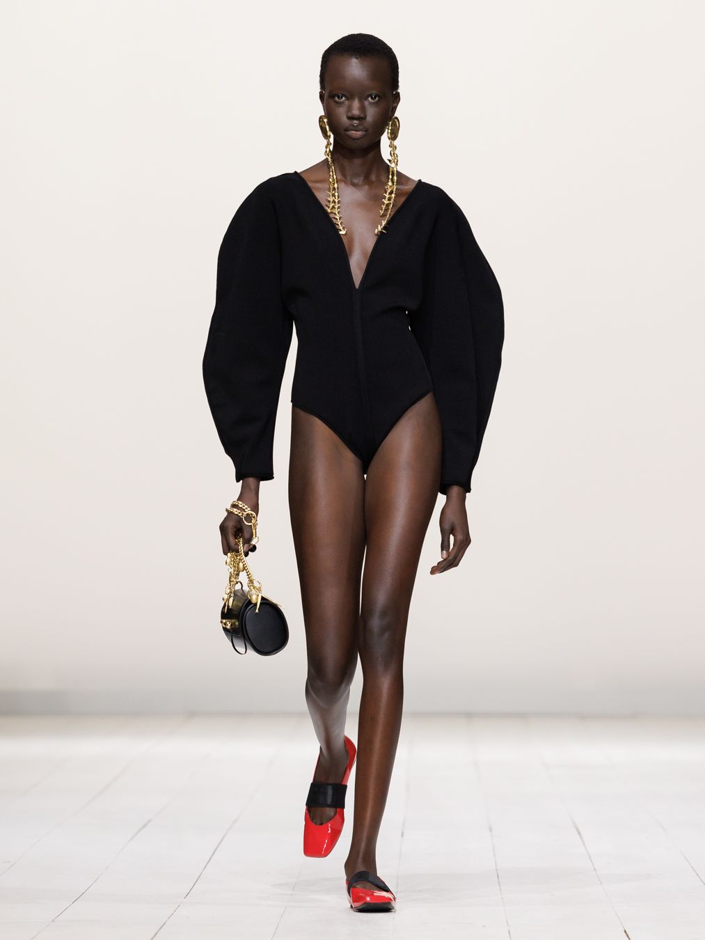 Givenchy_SS26_WOMEN_SHOW_LOOK_02