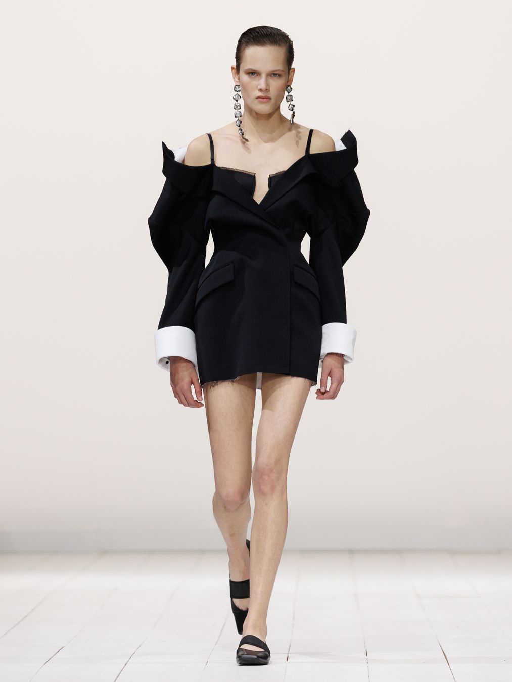 Givenchy_SS26_WOMEN_SHOW_LOOK_03