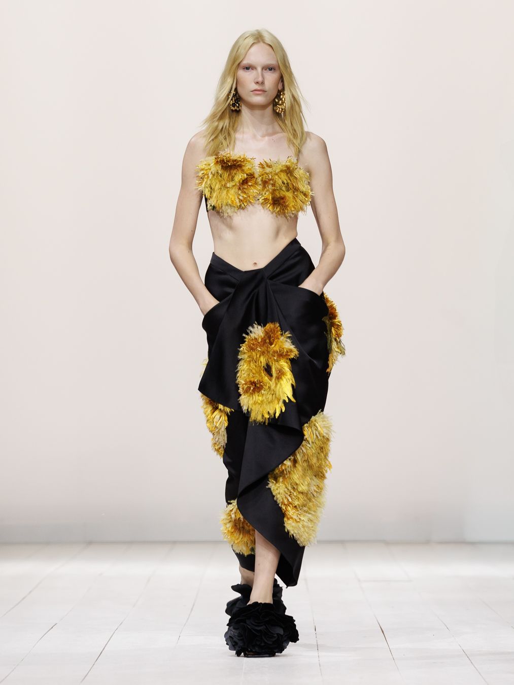 Givenchy_SS26_WOMEN_SHOW_LOOK_16