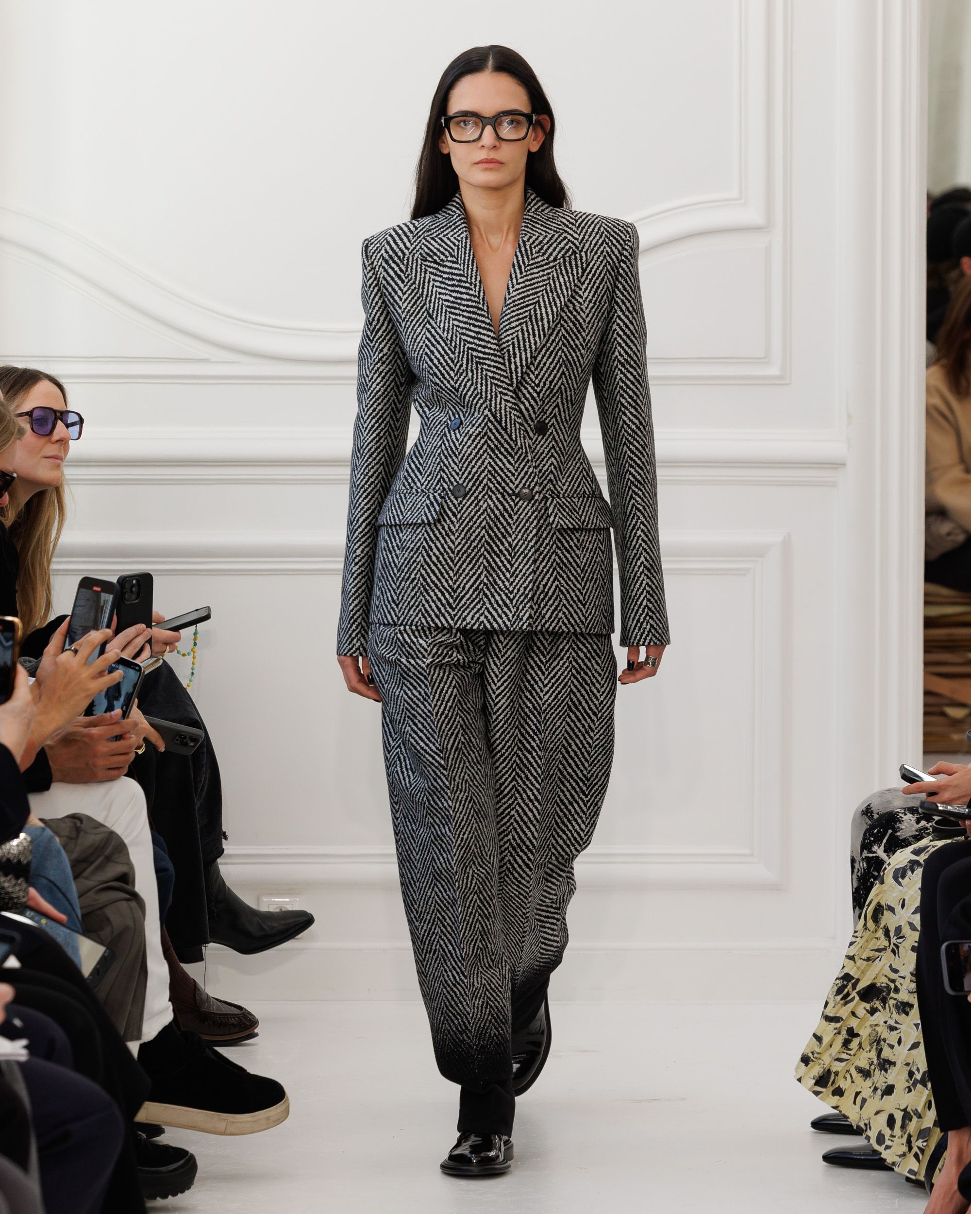 Givenchy_Womenswear_AW25_Look_10