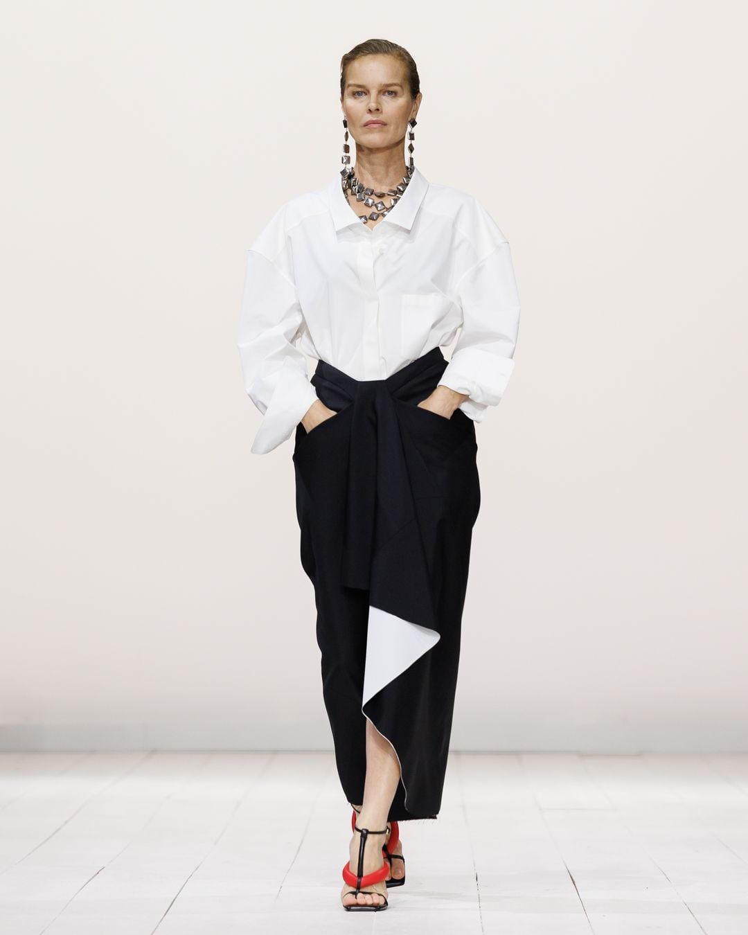Givenchy_SS26_WOMEN_SHOW_LOOK_06