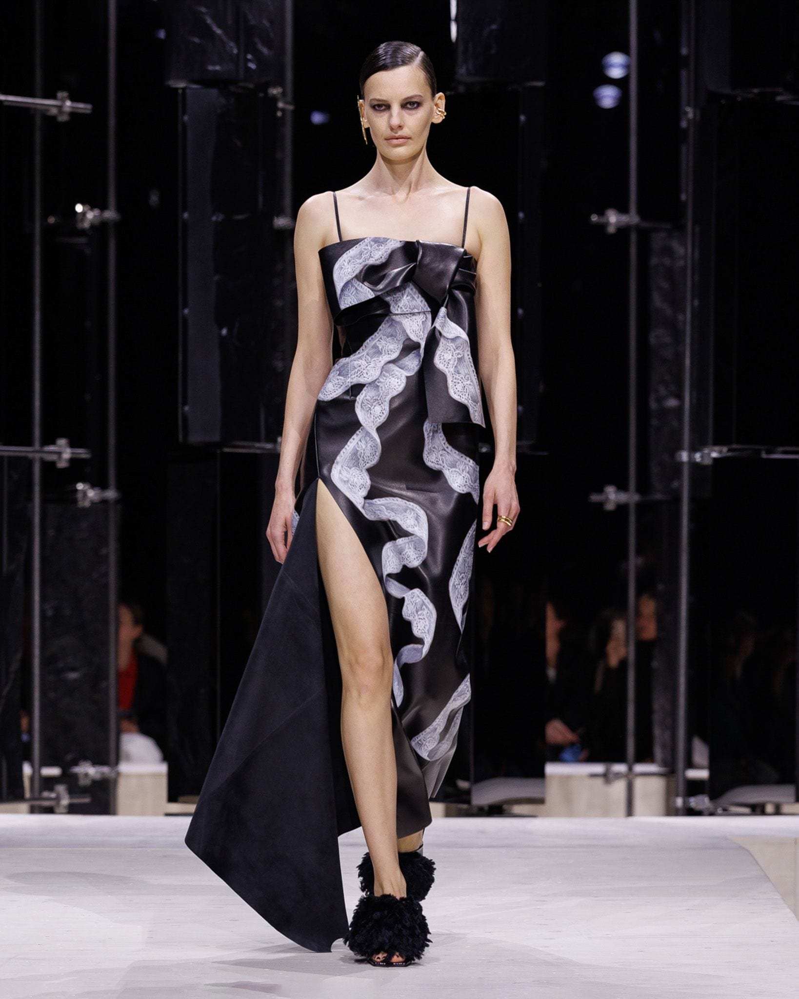 GIVENCHY_FW26_WOMAN_SHOW_LOOK_10