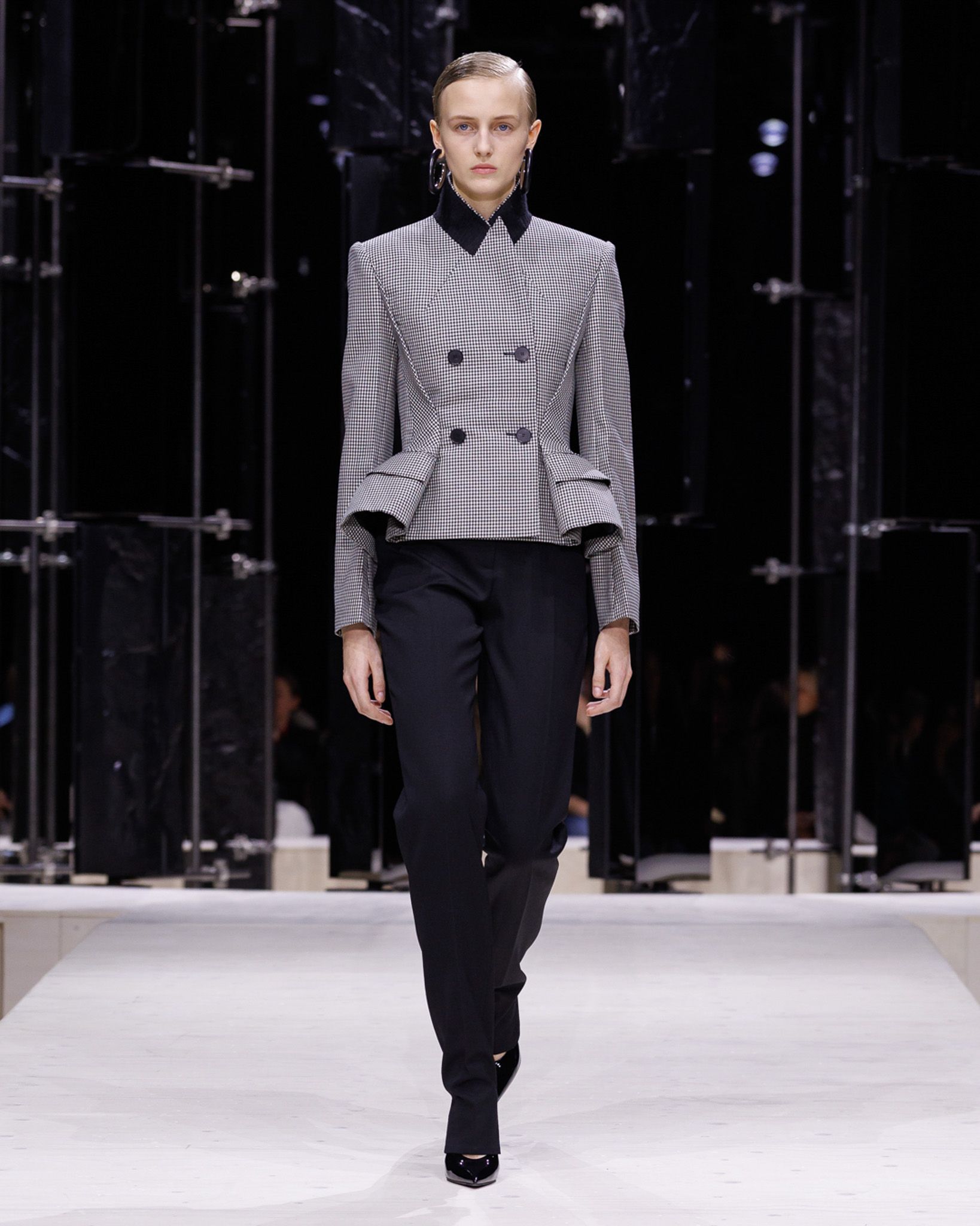 GIVENCHY_FW26_WOMAN_SHOW_LOOK_37