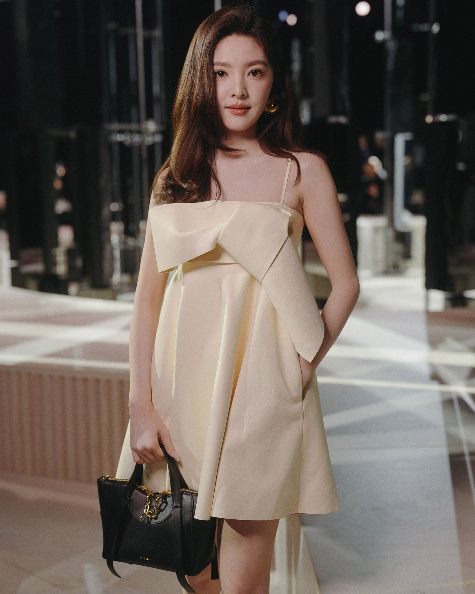 GIVENCHY_FW26_WOMEN_SHOW_RUNWAY_FRONT_ROW_4x5_9SF9530