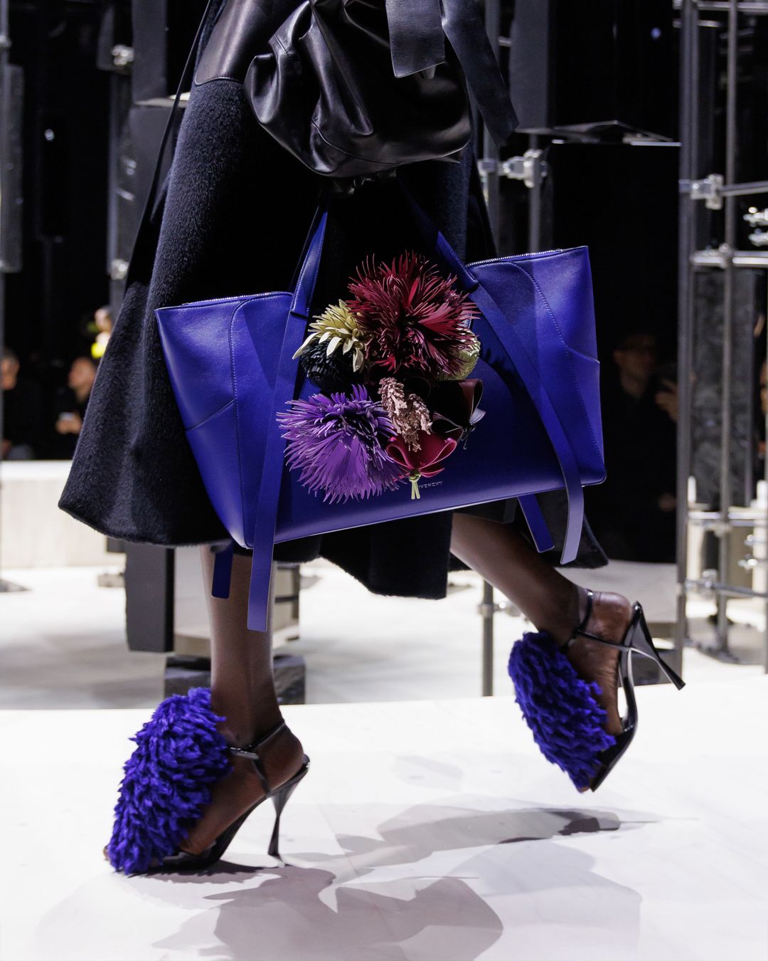 CN GIVENCHY_FW26_WOMEN_SHOW_LOOK_05_DETAILS_2_ 003_R