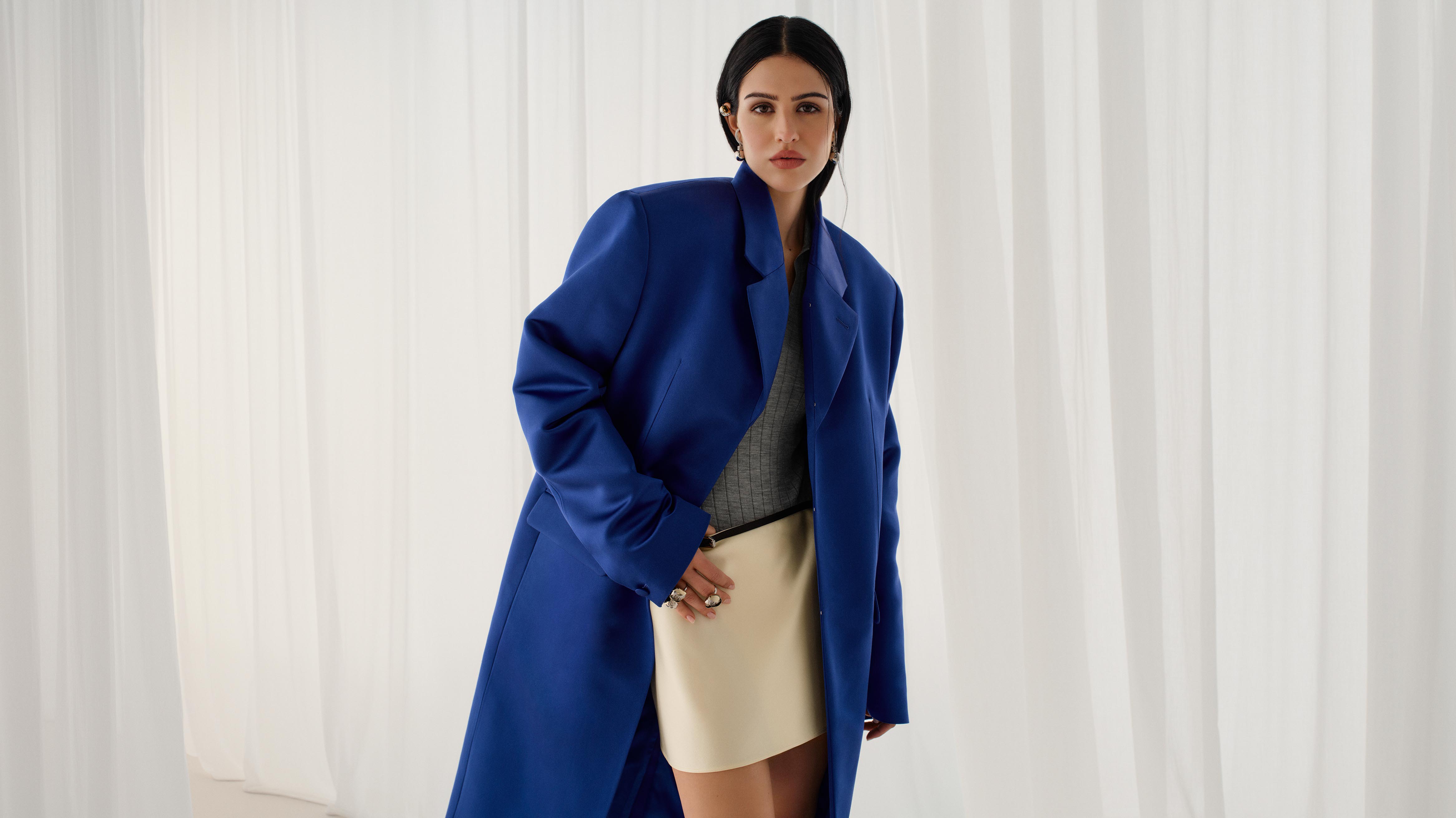 Coat in silk satin duchesse