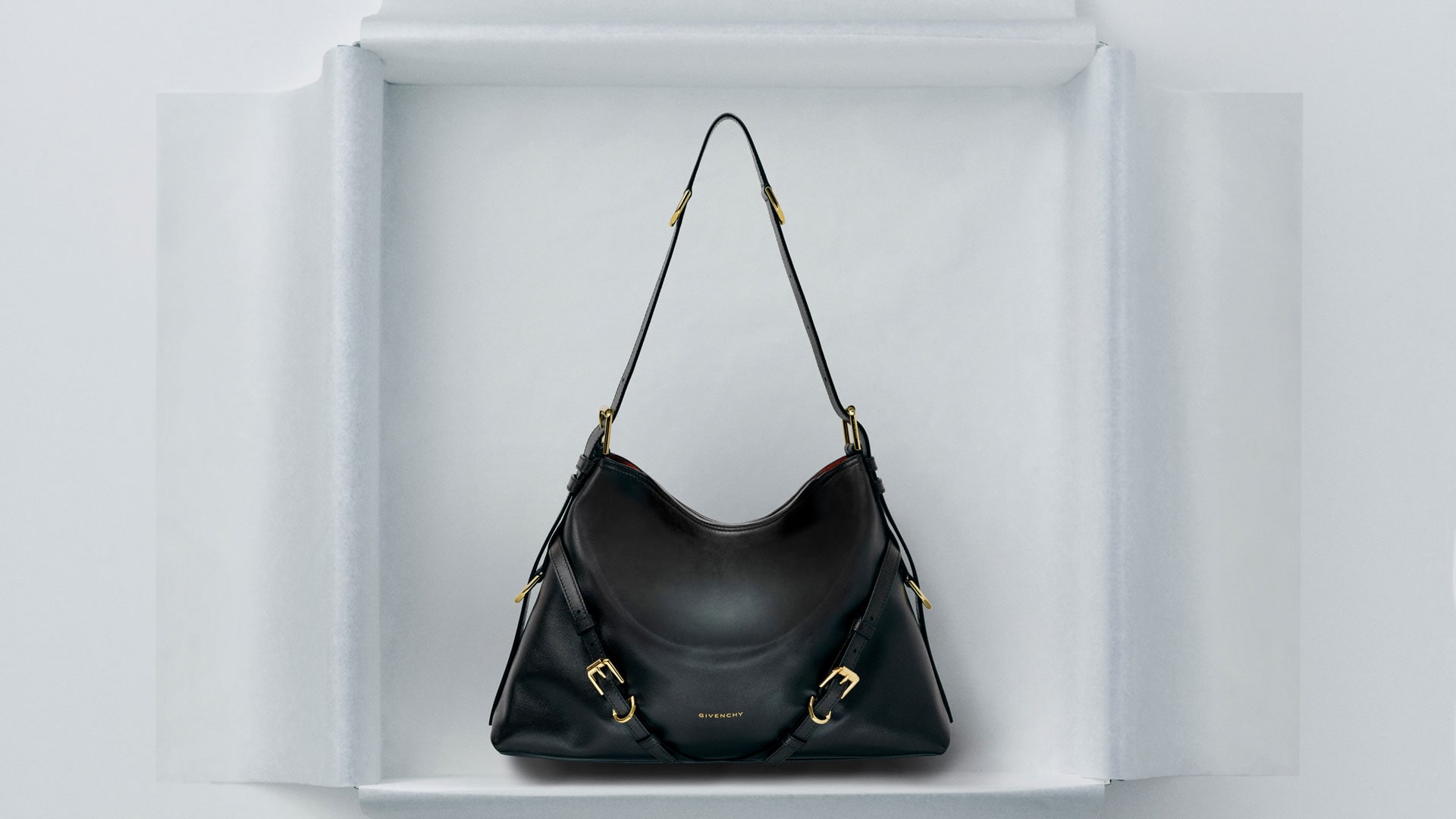 Medium Voyou bag in shiny leather