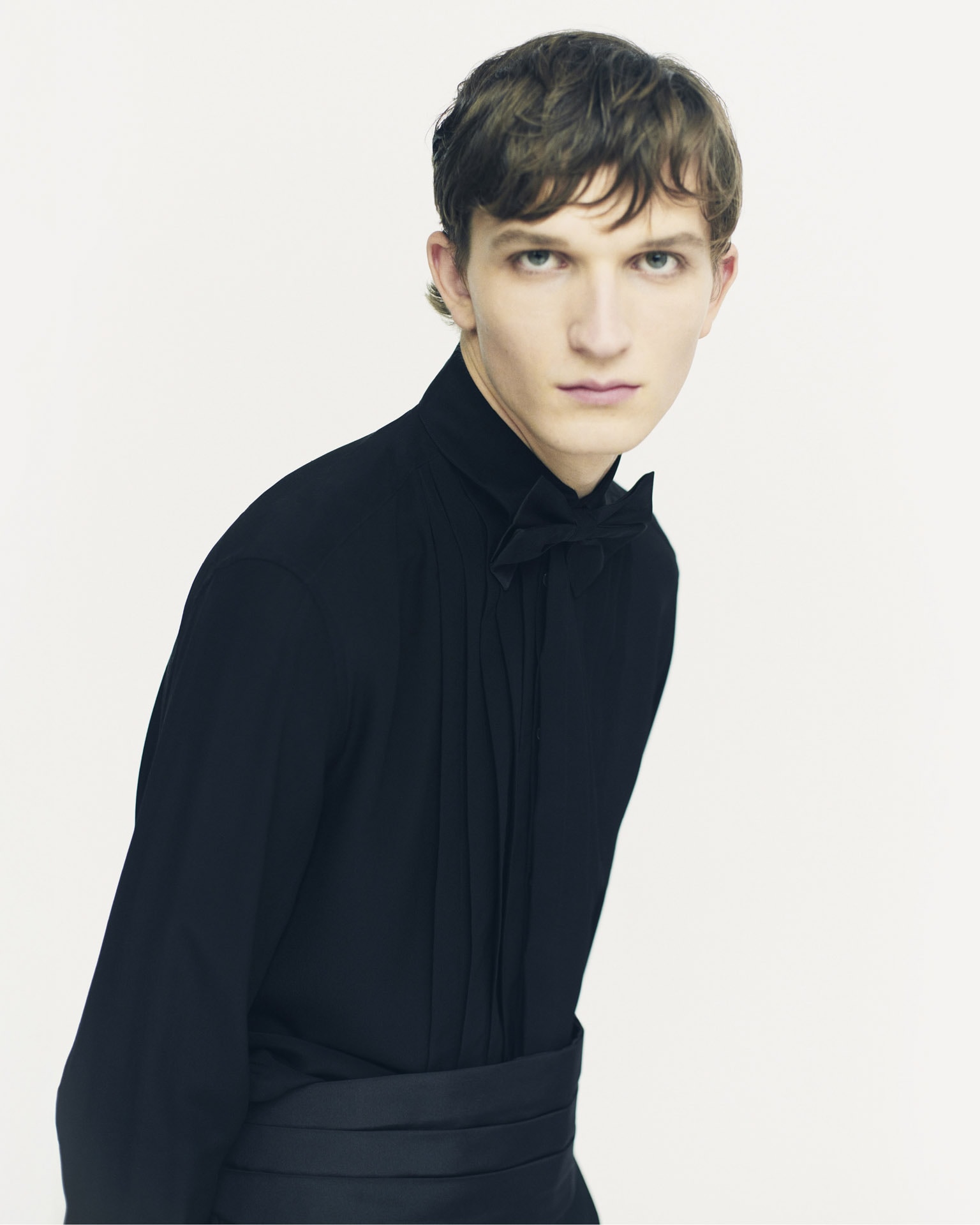 Shirt in silk with plastron