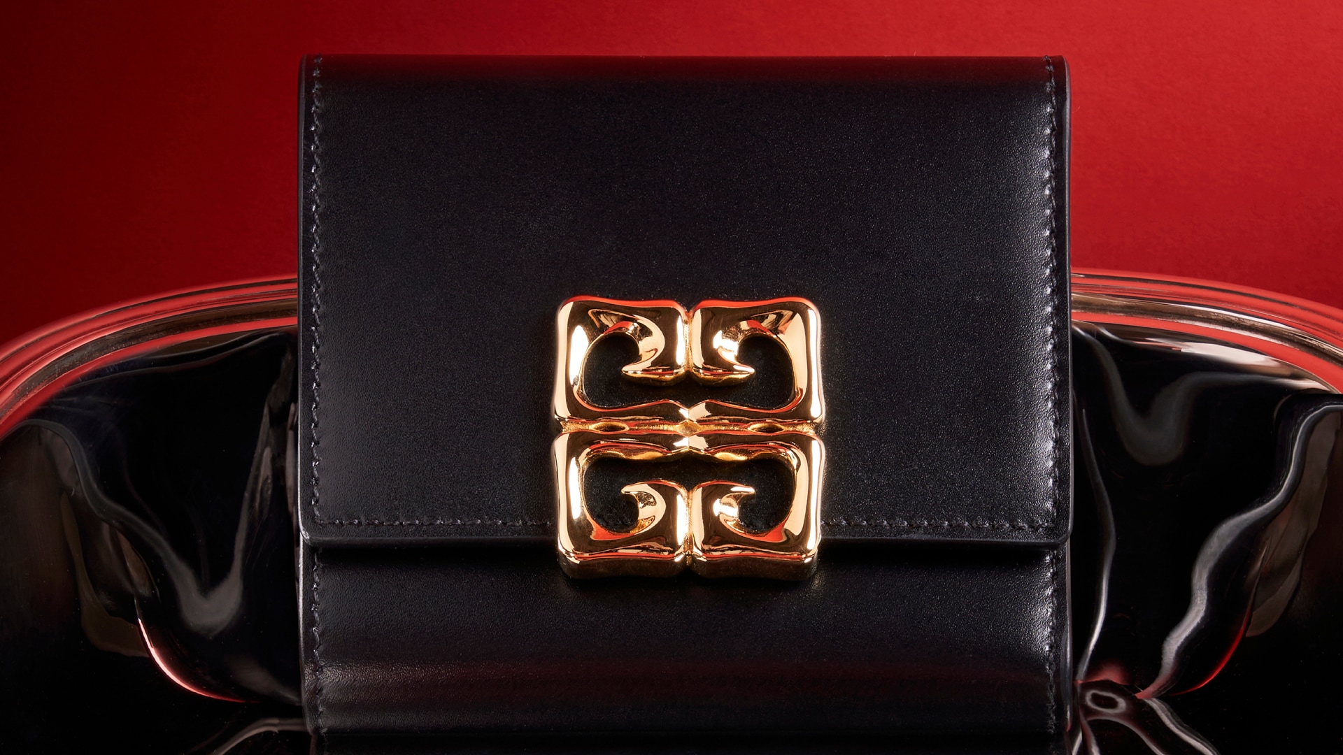 4G Liquid wallet in Box leather